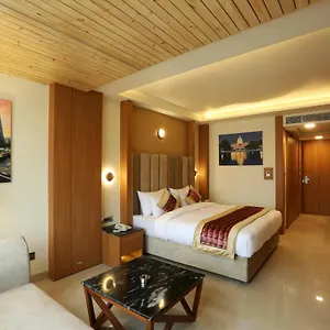 Omega - Central, Sec 45 Gurgaon