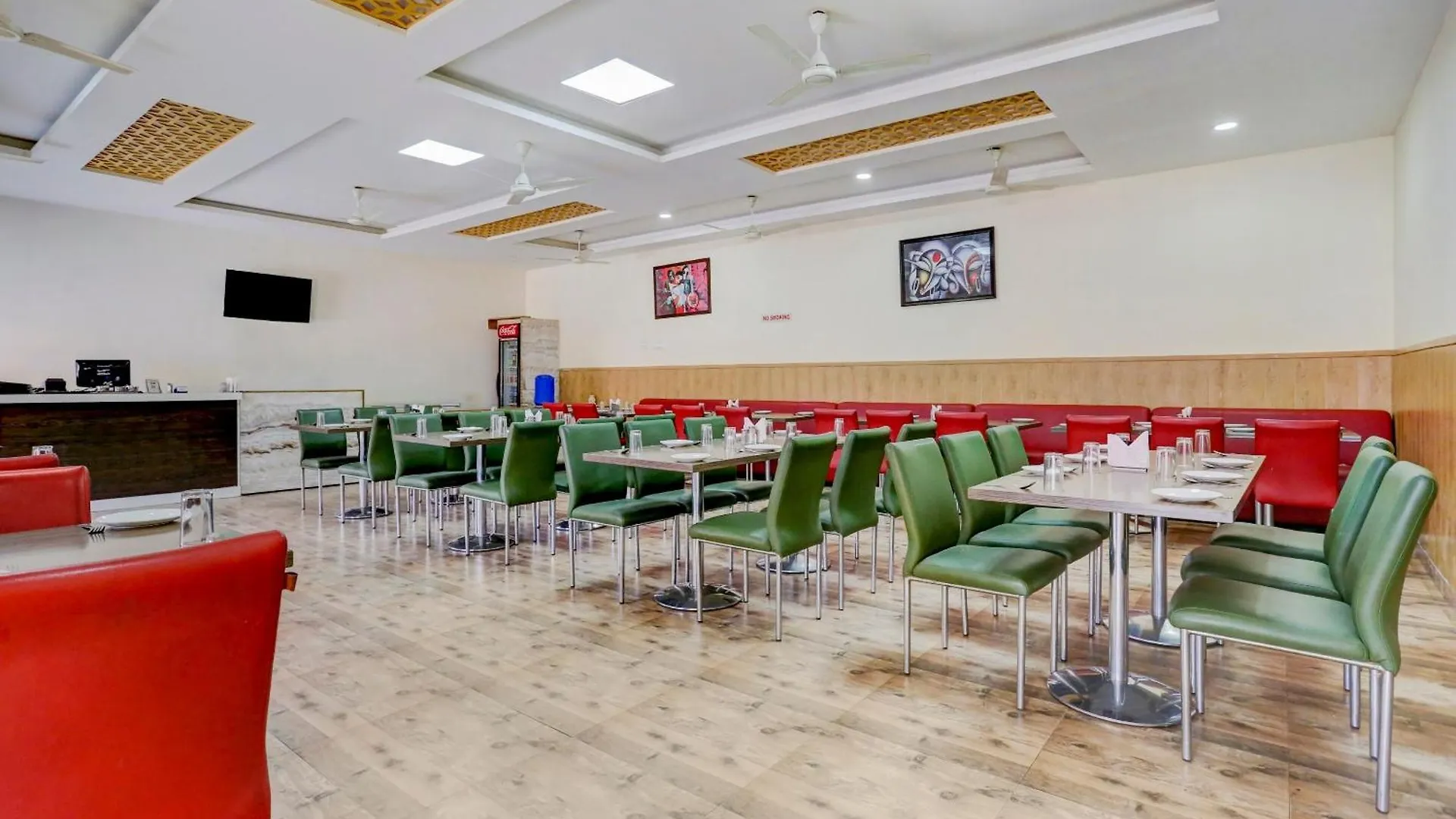 Resort Palette - Jps Residency Hotel Gurgaon
